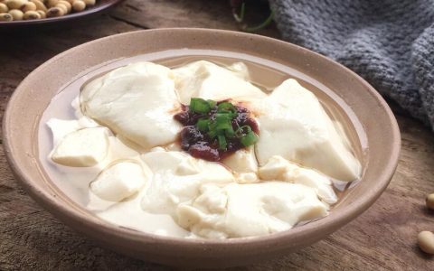 【图文】豆腐脑的做法和配方(豆腐脑的做法和配方比例是多少)