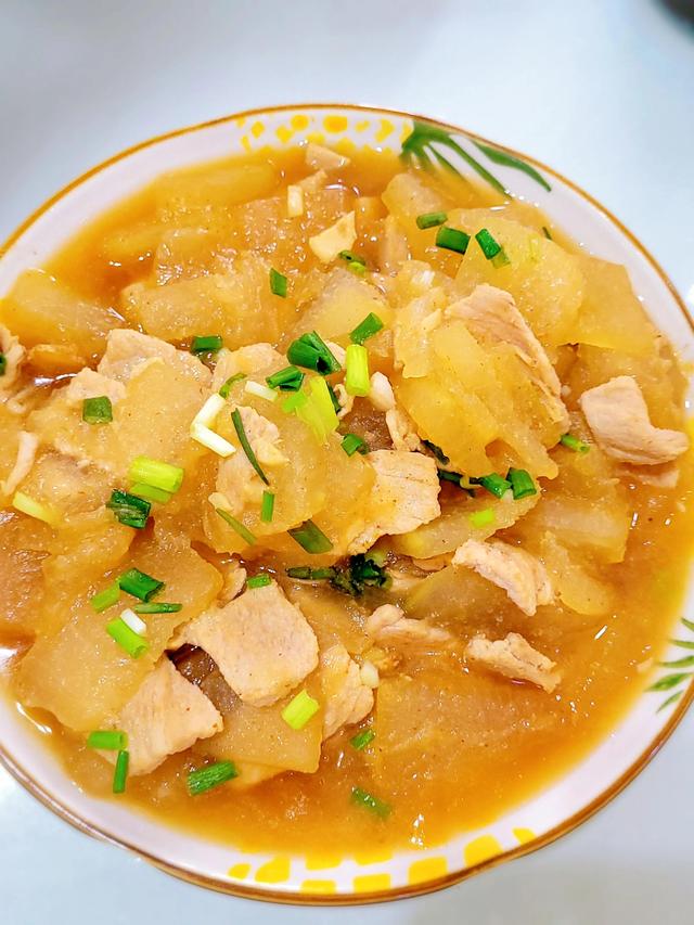 三岁儿童营养食谱一周搭配一餐（三岁儿童营养食谱一周搭配一顿饭）