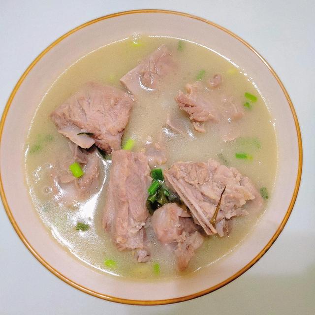 三岁儿童营养食谱一周搭配一餐（三岁儿童营养食谱一周搭配一顿饭）