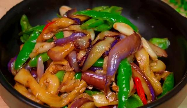 茄子的家常做法不用油炸（鱼香茄子的家常做法）