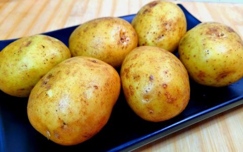 【图文】土豆怎么做才好吃（土豆怎么做才好吃又简单）