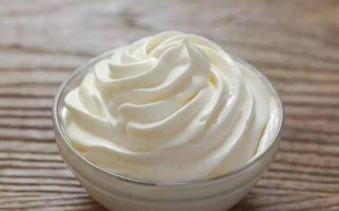 【图文】奶油怎么做（奶油怎么做简单又好吃）