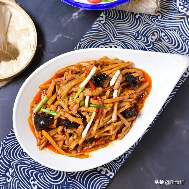 京酱肉丝调料酱汁（京酱肉丝的做法 最正宗的做法）