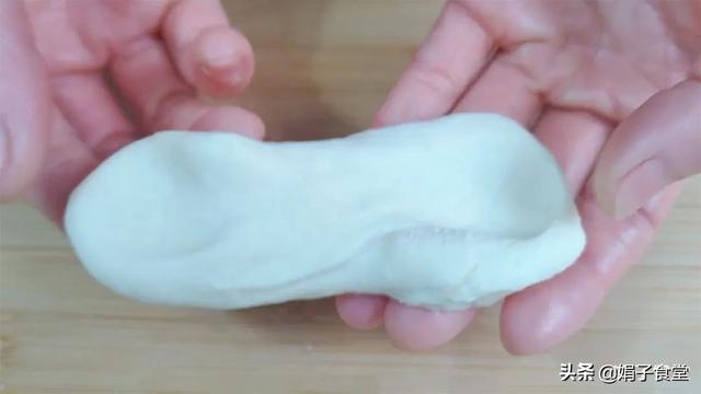 馅饼的面怎么和面（做韭菜馅饼的面怎么和）