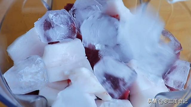 怎样做牛排好吃又嫩放什么佐料（怎么做牛排又嫩又好吃）