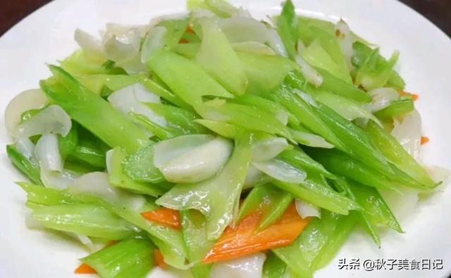 洋葱炒绿豆芽怎么做好吃又简单（绿豆芽怎么做好吃又简单的方法凉拌）