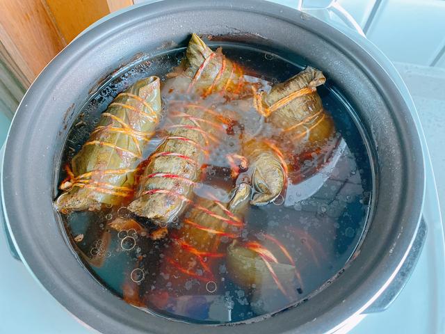 粽子怎么做好吃做法粽子馅料大全（粽子怎么做好吃做法粽子馅料竹筒）