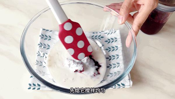 怎么做冰淇淋简单做法不加奶油（用冰淇淋粉怎么做冰淇淋简单做法）