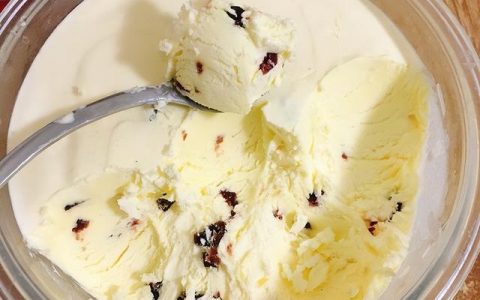 怎么做冰激淋（怎么做冰淇淋不用冰淇淋粉）