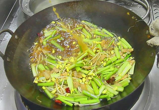 夏季菜谱家常菜做法大全图片（夏季菜谱大全及做法）
