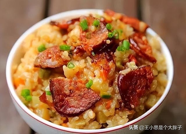 怎么炒饭才好吃（怎么炒饭不粘锅）