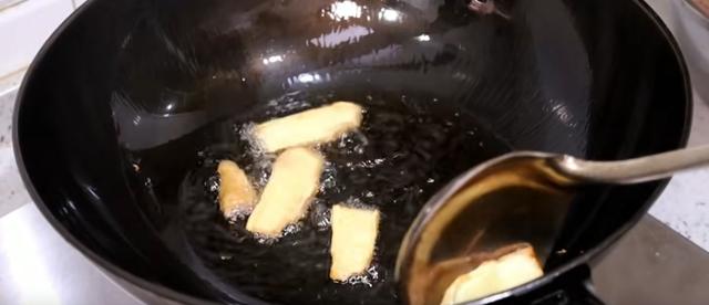 临沂炒鸡的做法（炒鸡的做法简单又美味）