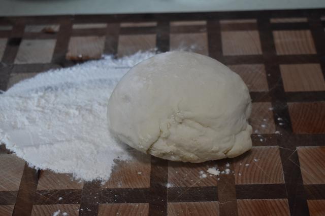 家人想吃面条，我做了这碗面条，有肉有菜鲜香味美，天天吃都不腻