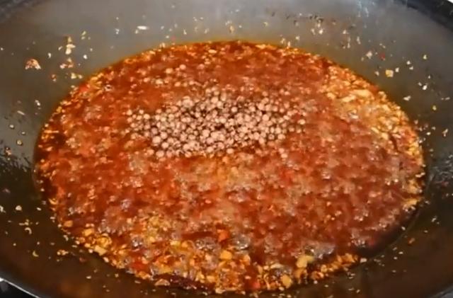 麻辣龙虾底料配方（碳锅鸡底料配方）