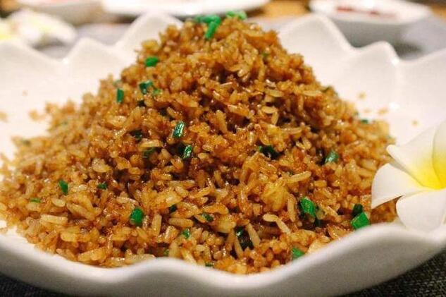 【图文】酱油炒饭怎么做
