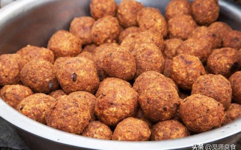 清炖狮子头的做法最正宗的做法（清蒸狮子头的做法最正宗的做法）