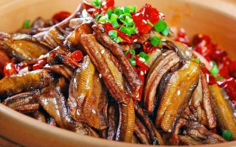 云南菜谱大全 特色菜图片（云南菜谱大全 特色菜菜名）