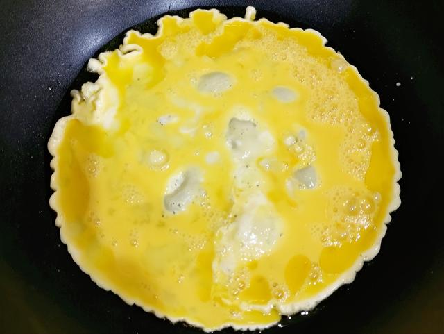 酱油蛋炒饭怎样做才好吃（西红柿蛋炒饭怎样做才好吃）