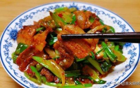 蒜苗回锅肉怎么做好吃又简单（回锅肉怎么做好吃又简单窍门）