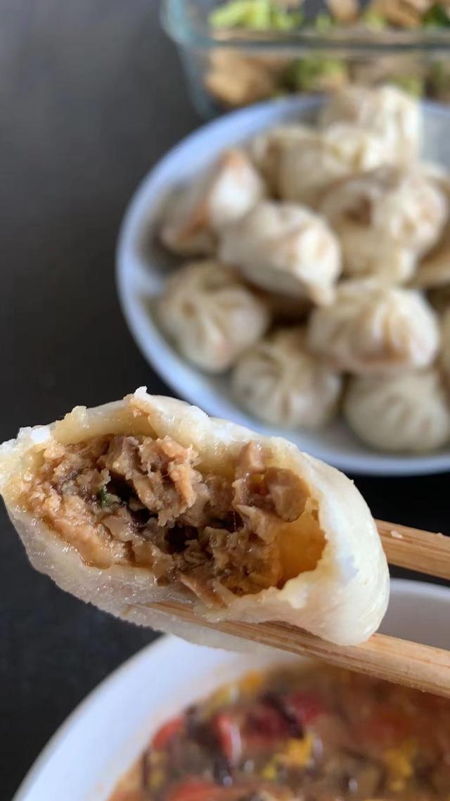 小笼包怎么做才皮薄多窍门（小笼包怎么做才松软）