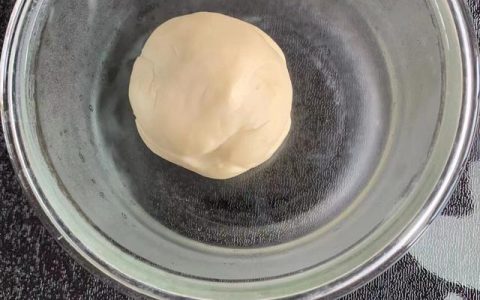 小笼包怎么做才皮薄多窍门（小笼包怎么做才松软）