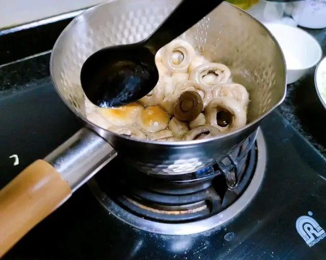 口蘑的做法大全家常菜视频（蒜香口蘑的做法大全）