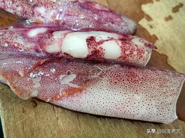 鱿鱼须怎么炒好吃 家常做法（干鱿鱼怎么做好吃的做法大全）