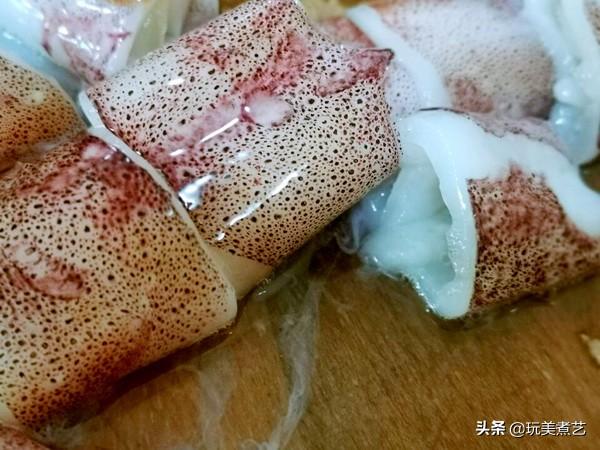 鱿鱼须怎么炒好吃 家常做法（干鱿鱼怎么做好吃的做法大全）
