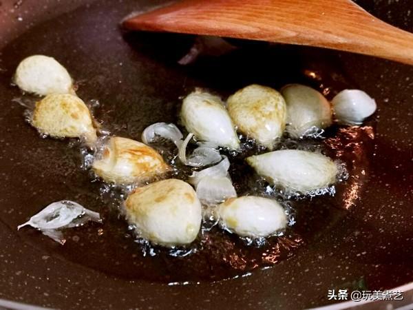 鱿鱼须怎么炒好吃 家常做法（干鱿鱼怎么做好吃的做法大全）