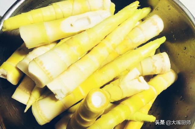 春笋的做法大全家常炒菜（腊肉炖春笋的做法）