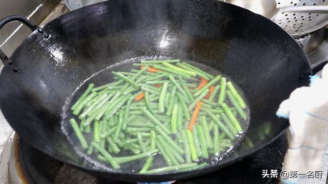 食堂晚餐菜谱大全（特色晚餐菜谱大全）
