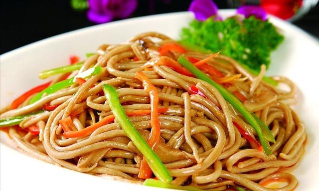黄瓜黑木耳的做法大全（黑木耳的做法大全家常菜图片）
