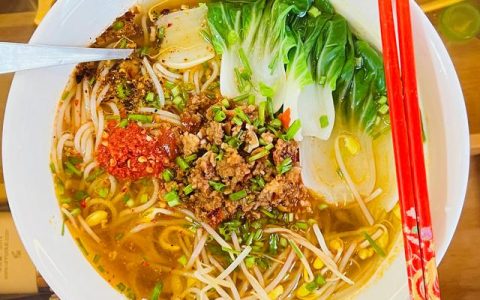 米线的家常做法步骤（家庭版米线的家常做法）