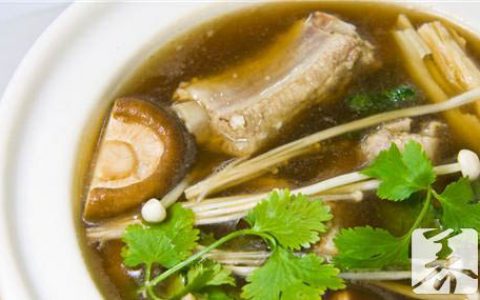 猪肚煲胡椒的做法