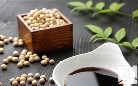 黄豆炒肉皮