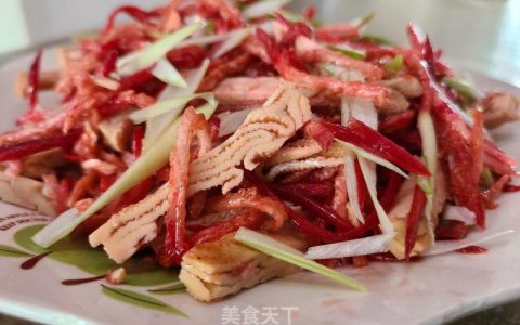 凉拌紫色萝卜五香豆腐