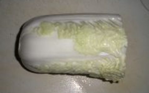 红辣椒清炒白菜丝的做法